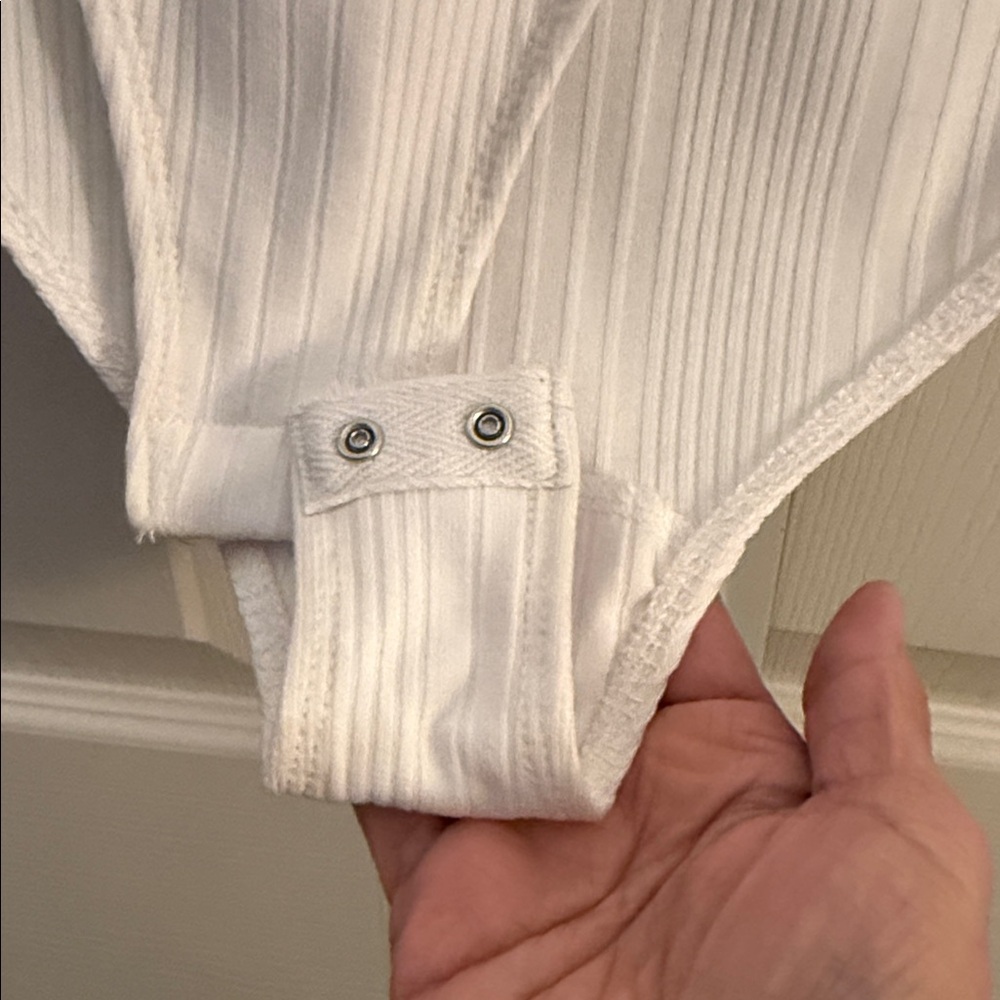 White Ribbed Bodysuit - Picture 3 of 4